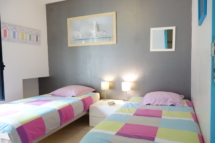 Chambre à 2 lits une place